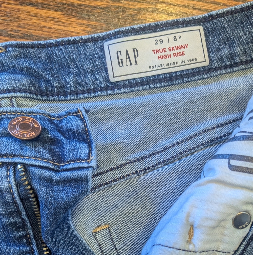 GAP Women's True Skinny High Rise Denim Jeans